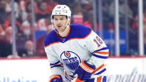 Edmonton Oilers' Zach Hyman plays during an NHL hockey game. (Matt Slocum/AP)