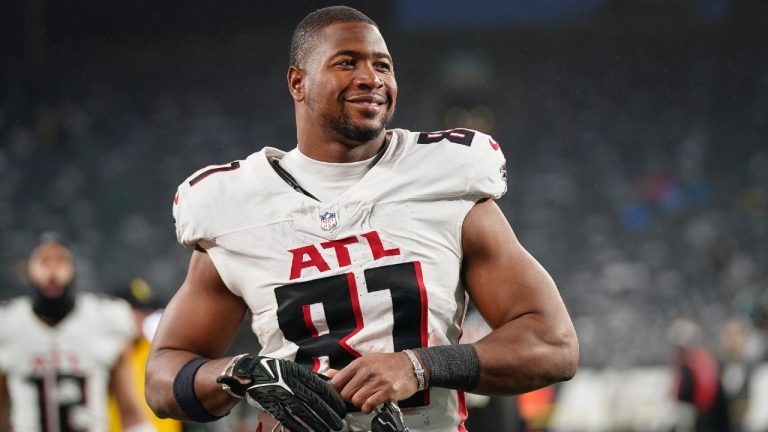 Atlanta Falcons tight end Jonnu Smith (81) after an NFL football game against the New York Jets on Sunday, Dec. 3, 2023, in East Rutherford, N.J. (Bryan Woolston/AP)