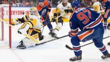 As McDavid&#8217;s Oilers surge, Crosby&#8217;s Penguins simply look lost