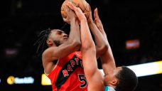 Shorthanded Raptors overcome loss of Poeltl to down Hornets