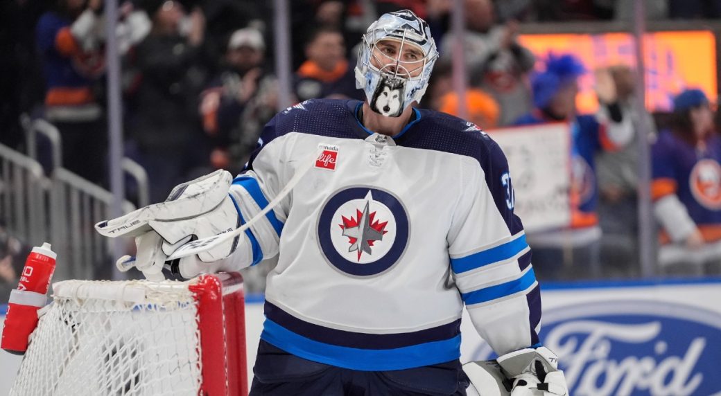 Jets pull Connor Hellebuyck, replace him with Brossoit to start third period in Game 4