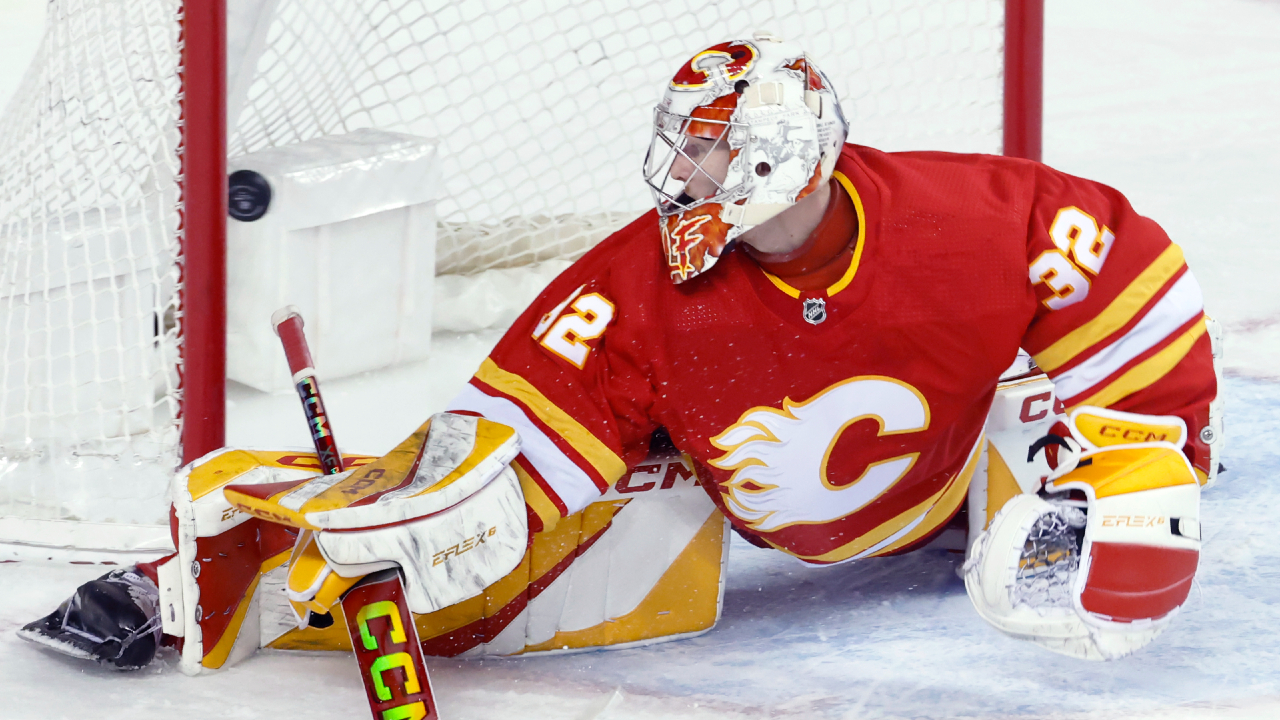 Flames Notebook: How will Calgary manage goaltending tandem?