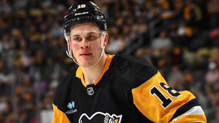 PITTSBURGH, PA - FEBRUARY 14: Jesse Puljujarvi #18 of the Pittsburgh Penguins skates against the Florida Panthers at PPG PAINTS Arena on February 14, 2024 in Pittsburgh, Pennsylvania. (Photo by Joe Sargent/NHLI via Getty Images)