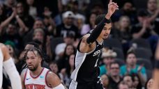 Wembanyama scores 40, Spurs overcome Brunson&#8217;s 61 points to edge Knicks in OT