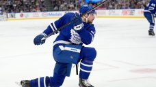 Maple Leafs&#8217; Auston Matthews leaves Game 4 with illness