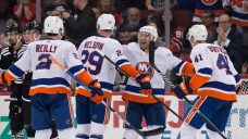 Islanders-Hurricanes to meet in Round 1 after New York clinches playoff spot