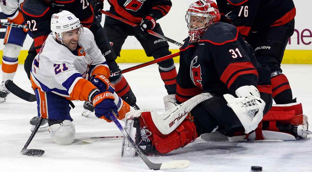 Noesen, Andersen Help Hurricanes Push Past Islanders To Open 1st-round ...