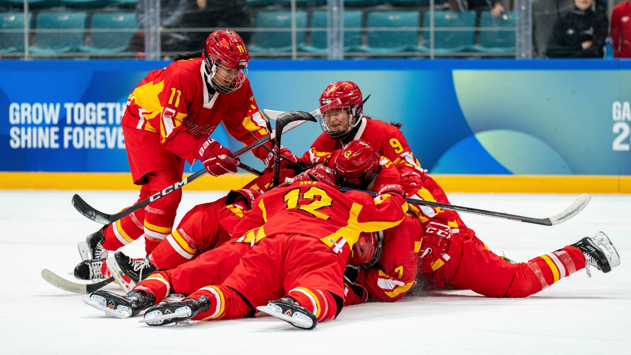 Zhan outstanding as China beats Japan in shootout at women’s hockey worlds