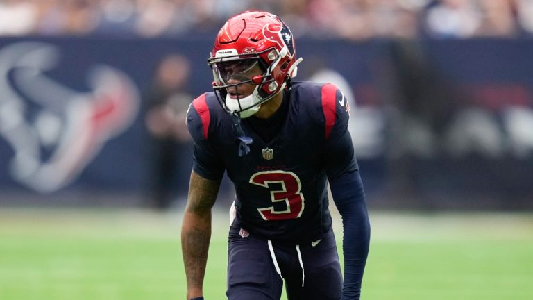 Houston Texans wide receiver Tank Dell (3) lines up for a play against the Arizona Cardinals during the first half of an NFL football game. (Eric Christian Smith/AP)