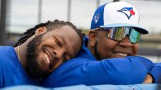 ‘Why I’m here’: Blue Jays&#8217; Encarnacion imparting wisdom on Guerrero Jr.