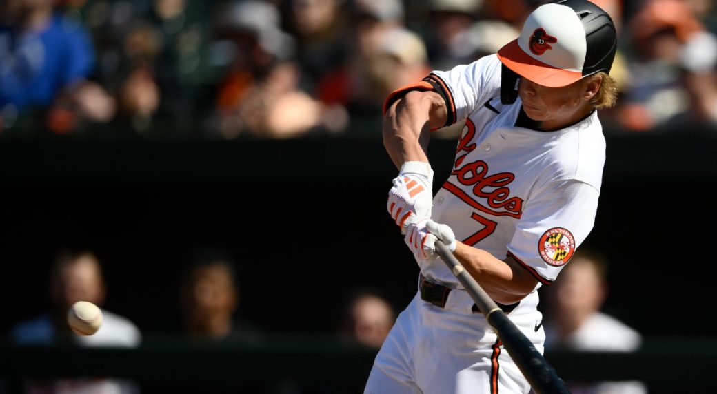 Orioles' Jackson Holliday comes through with first big league hit ...