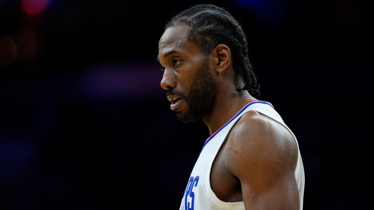 Los Angeles Clippers' Kawhi Leonard plays during an NBA basketball game, Wednesday, March 27, 2024, in Philadelphia. (Matt Slocum/AP Photo)