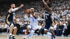 Canada&#8217;s Gilgeous-Alexander scores 28 as top-seeded Thunder edge Pelicans in Game 1