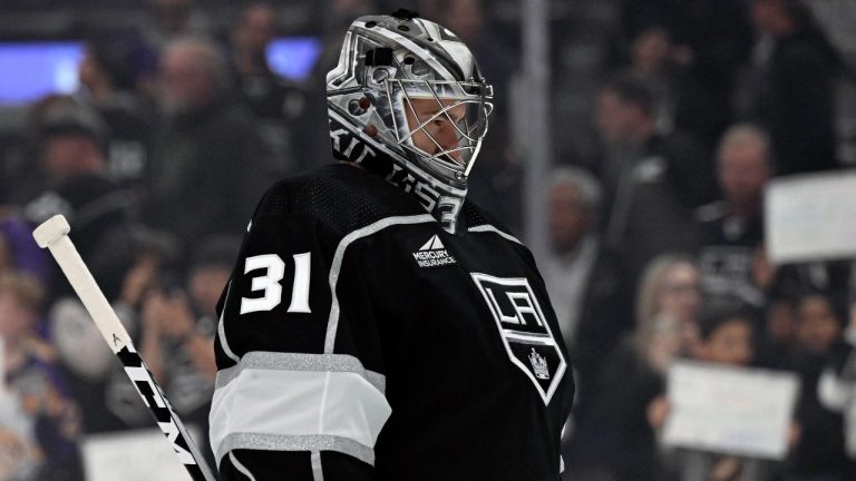 Los Angeles Kings goaltender David Rittich (31) skates during warmups before an NHL hockey game. (Alex Gallardo/AP)