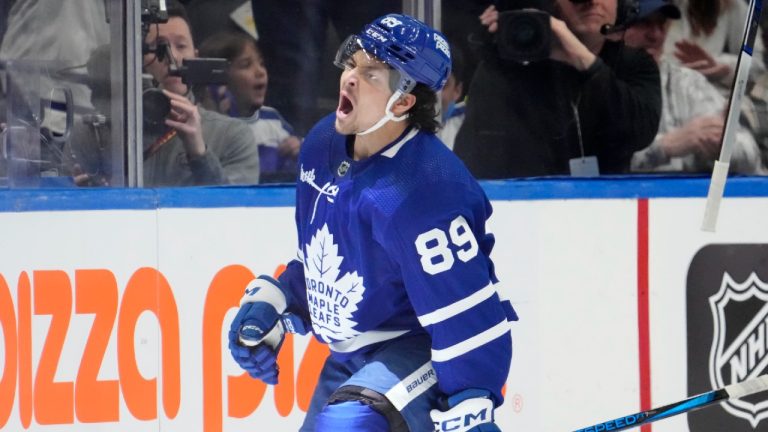 Toronto Maple Leafs left wing Nicholas Robertson (89) celebrates his goal against the Florida Panthers during first period NHL hockey action in Toronto on Monday, April 1, 2024. (Frank Gunn/CP)