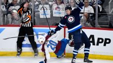 Jets hold on to beat Avalanche in wild series opener