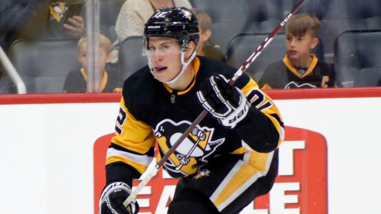 Pittsburgh Penguins' Sam Poulin (22) plays against the Columbus Blue Jackets in a pre-season NHL hockey game, on Sept. 19, 2019, in Pittsburgh. (Keith Srakocic/AP)