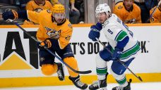 DeSmith stops 30 shots, Canucks edge Predators to retake series lead