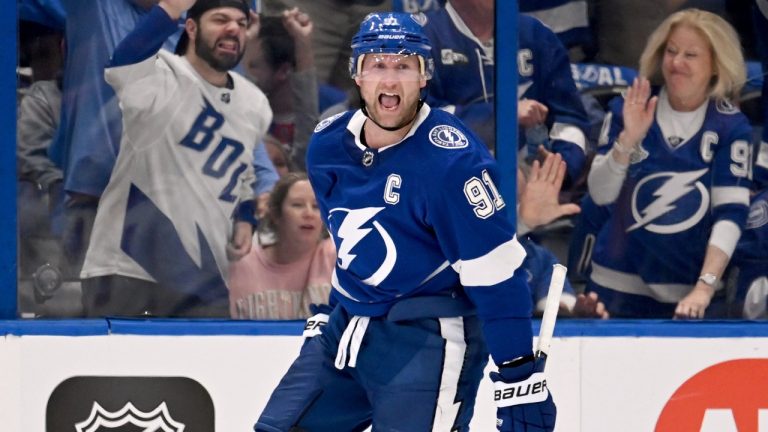 Tampa Bay Lightning centre Steven Stamkos (91) celebrates his goal against the New York Rangers during the third period of an NHL hockey game against the New York Rangers Thursday, March 14, 2024, in Tampa, Fla. (Jason Behnken/AP)