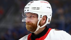 Ottawa Senators right wing Claude Giroux (28) looks at score board during the second period of an NHL hockey game against the Buffalo Sabres. (Jeffrey T. Barnes/AP) 