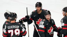 Canada eases past Norway at hockey worlds, U.S. shuts out France