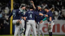 Mariners rally with four-run ninth inning to stun Yankees