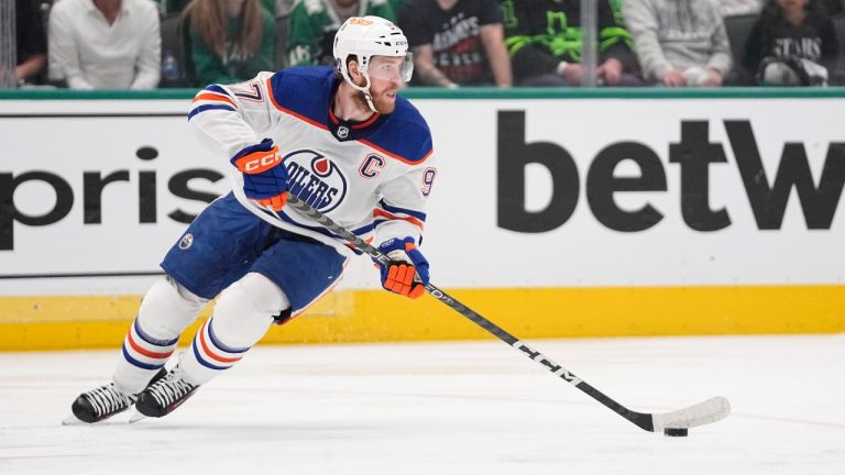 Edmonton Oilers center Connor McDavid controls the puck during the first period in Game 2 of the team's Western Conference finals against the Dallas Stars in the NHL hockey Stanley Cup playoffs Saturday, May 25, 2024, in Dallas. (AP/Tony Gutierrez)