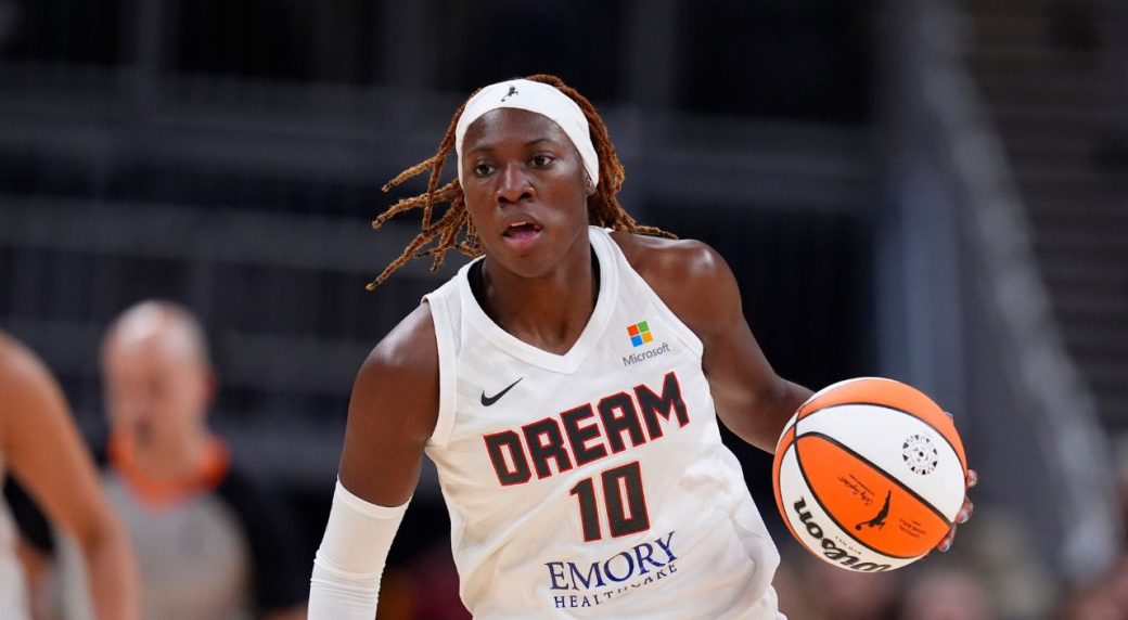 WNBA roundup: Brink shines in debut but Sparks lose to Dream