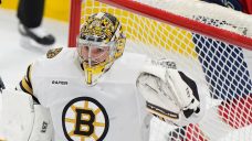 Bruins&#8217; Swayman replaced by Ullmark after allowing four goals