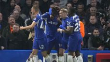 Tottenham&#8217;s Champions League hopes hit further by loss at Chelsea in Premier League