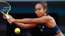 Canada&#8217;s Leylah Fernandez falls to Ons Jabeur in third round of French Open