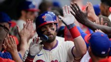 Red-hot Phillies sweep Giants ahead of series vs. Blue Jays