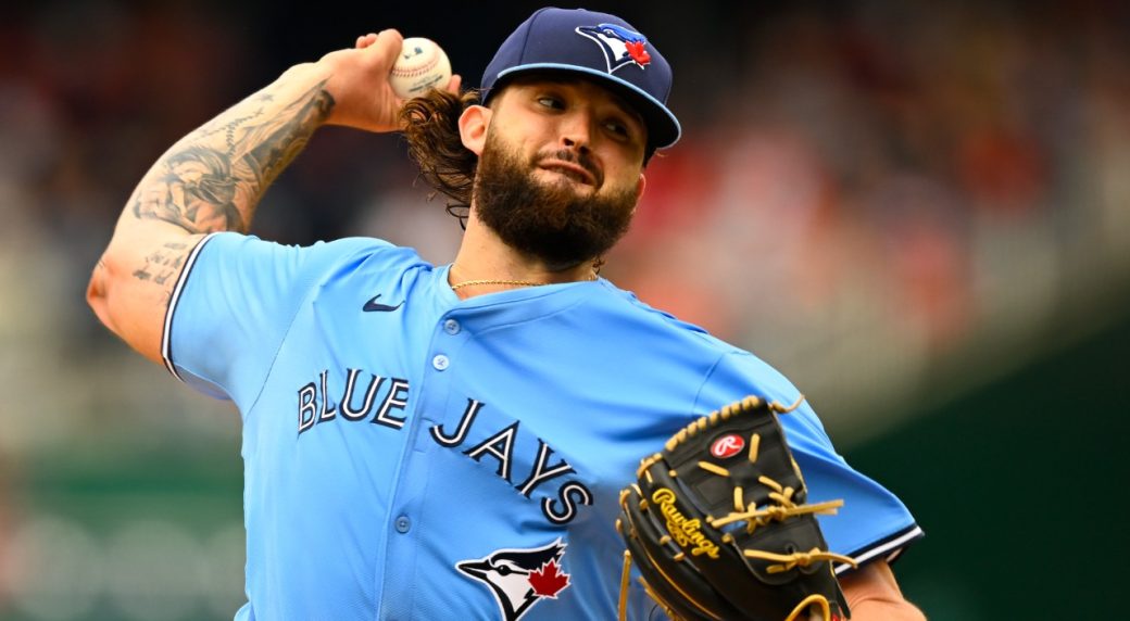 Blue Jays' Alek Manoah shows signs of improvement in second start