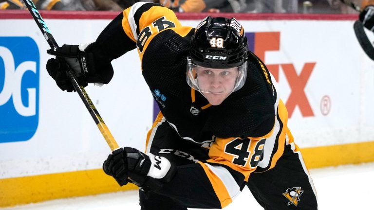 Pittsburgh Penguins' Valtteri Puustinen skates during the second period of an NHL hockey game against the Florida Panthers in Pittsburgh, Friday, Jan. 26, 2024. (Gene J. Puskar/AP)