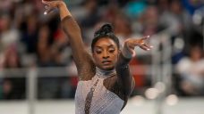 Simone Biles cruises to ninth national title