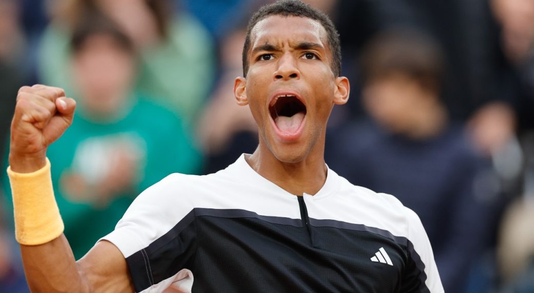 Felix Auger-Aliassime rolls into third round of Olympics