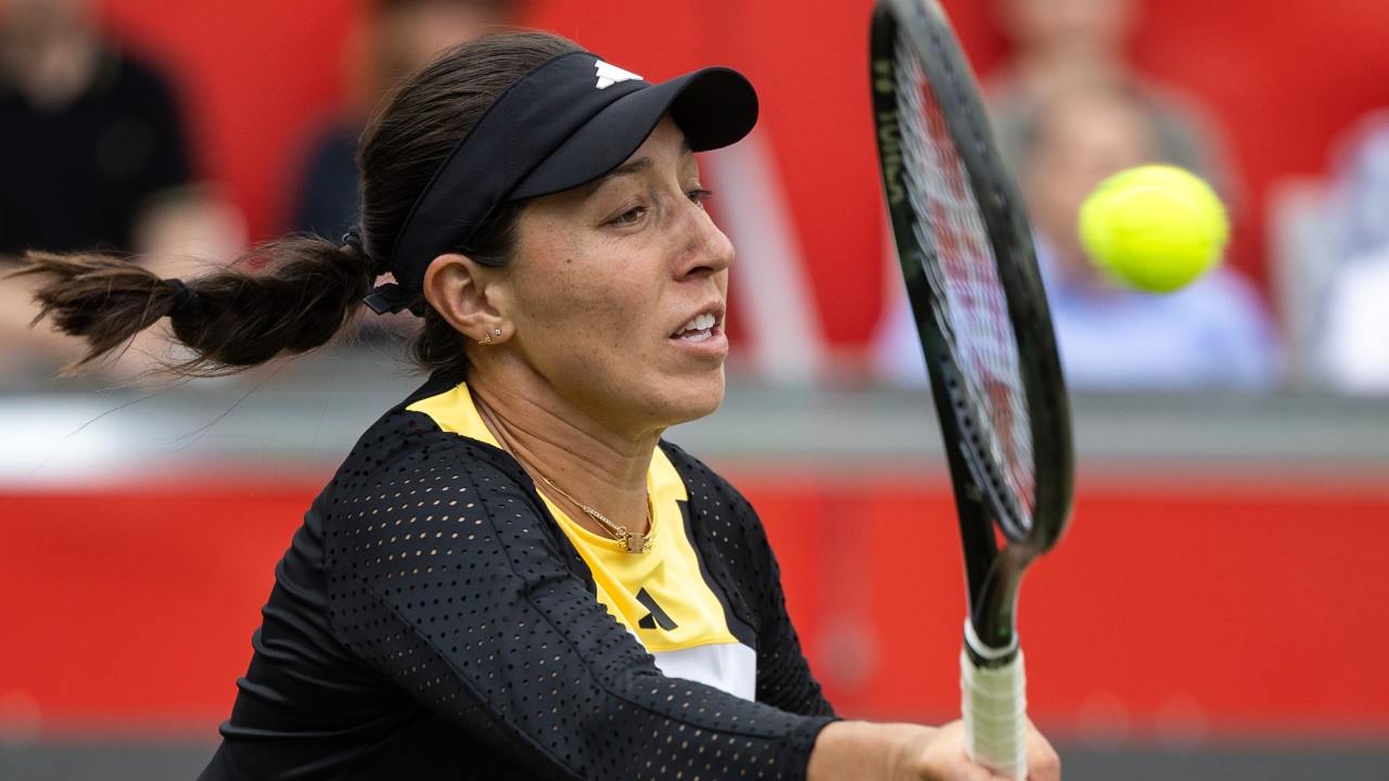 Pegula saves 5 match points to beat Kalinskaya in Berlin final