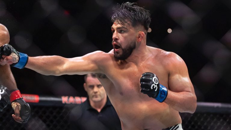 Kelvin Gastelum during a UFC middleweight fight. (Matias J. Ocner/Miami Herald via AP)