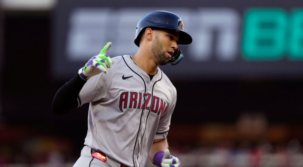 Diamondbacks' Moreno, Gurriel Jr. Both Homer Before Suffering Injuries