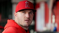 Nearly seven weeks post knee surgery, Angels&#8217; Mike Trout still isn&#8217;t running