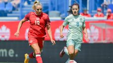 Leon, Lacasse lead Canadian women&#8217;s soccer team past Mexico