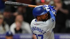 Hernandez&#8217;s 3-run shot highlights 7-run ninth as Dodgers beat Rockies