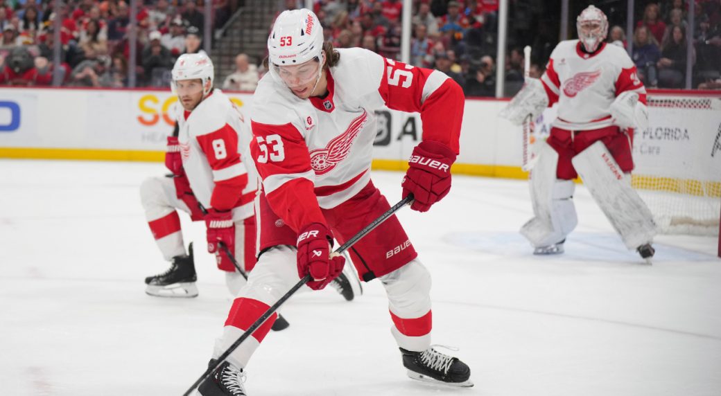 Red Wings sign D Moritz Seider to seven-year deal, with $8.55M AAV