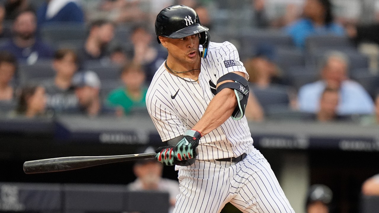 Yankees' Giancarlo Stanton will open season on IL due to elbow issues ...