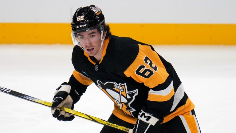 Pittsburgh Penguins' Brayden Yager skates during the first period of a preseason NHL hockey game against the Columbus Blue Jackets in Pittsburgh, Sunday, Sept. 24, 2023. (Gene J. Puskar/AP)