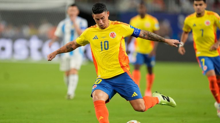 Colombia's James Rodriguez controls the ball during the Copa America final soccer match against Argentina in Miami Gardens, Fla., Sunday, July 14, 2024. (Rebecca Blackwell/AP Photo)