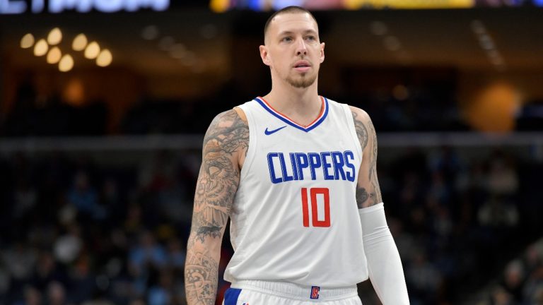 Los Angeles Clippers center Daniel Theis (10) plays in the first half of an NBA basketball game against the Memphis Grizzlies Friday, Jan. 12, 2024, in Memphis, Tenn. (AP Photo/Brandon Dill)