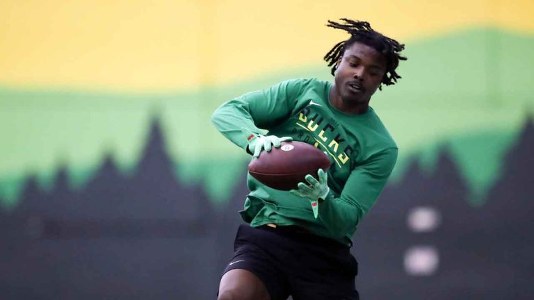 Oregon cornerback Khyree Jackson participates in a position drill at the school's NFL Pro Day. (Amanda Loman/AP)