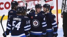 Jets sign Simon Lundmark to a one-year contract extension