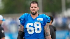 Lions offensive tackle Taylor Decker gets 3-year extension